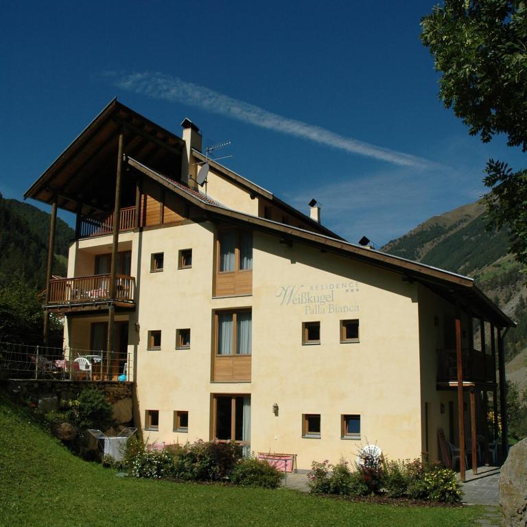 Hotel Goldene Rose Karthaus A Member Of Small Luxury Of The World Senales
